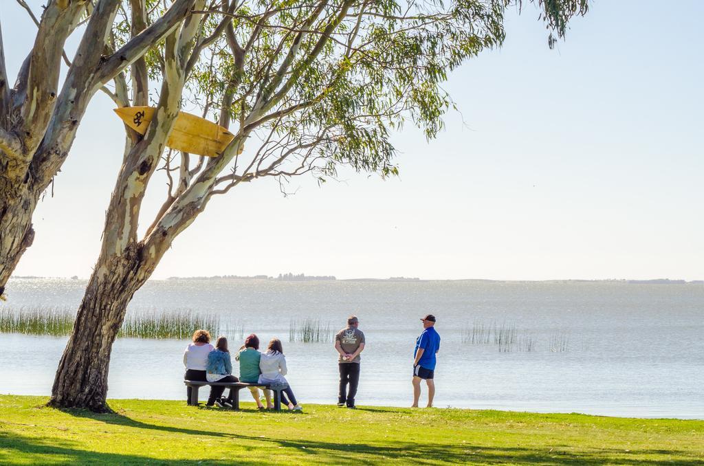 Hotel Lake Albert Caravan Park à Meningie Extérieur photo