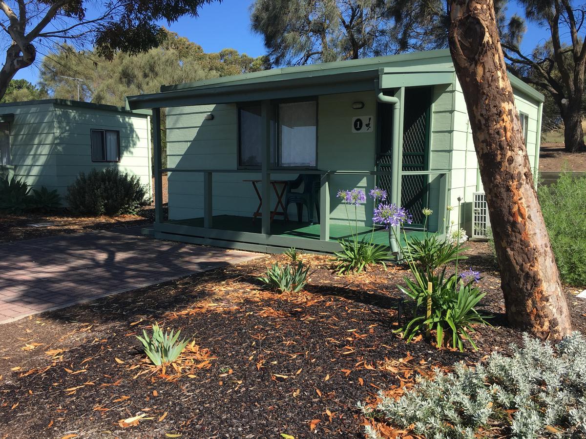Hotel Lake Albert Caravan Park à Meningie Extérieur photo