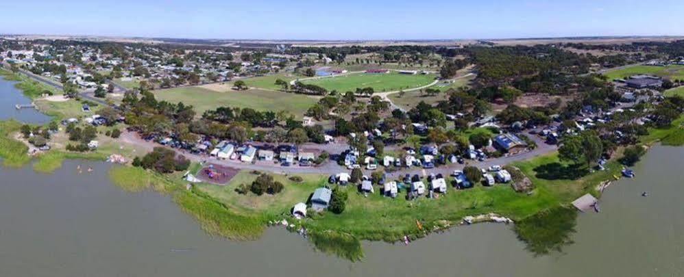 Hotel Lake Albert Caravan Park à Meningie Extérieur photo