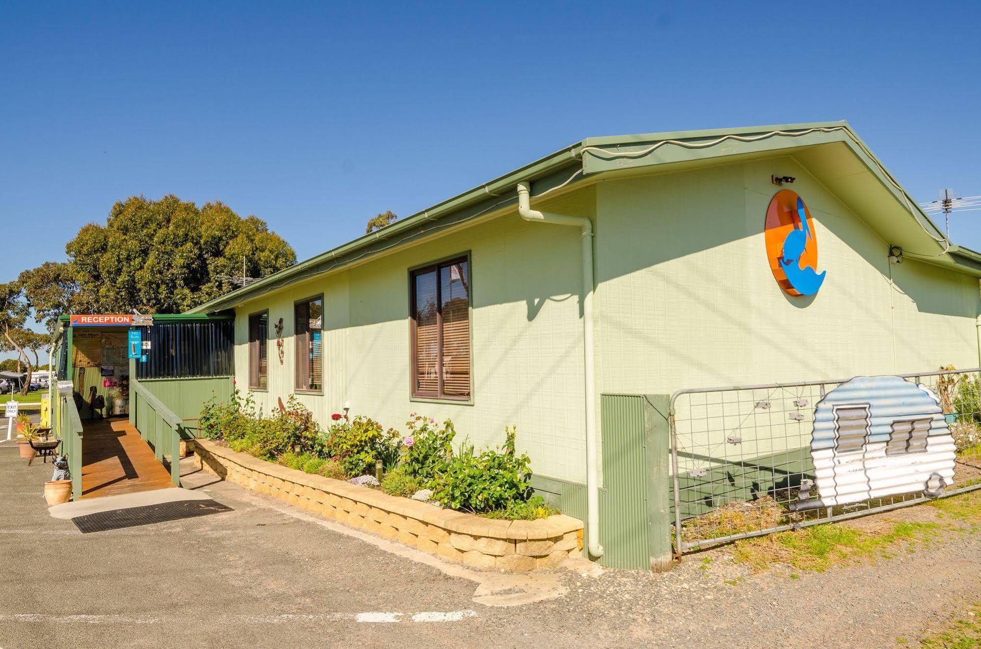 Hotel Lake Albert Caravan Park à Meningie Extérieur photo